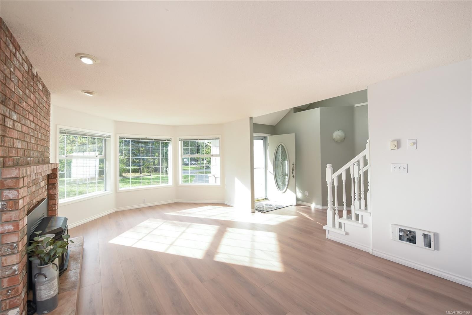 8868 Erickson Pl, Black Creek, BC