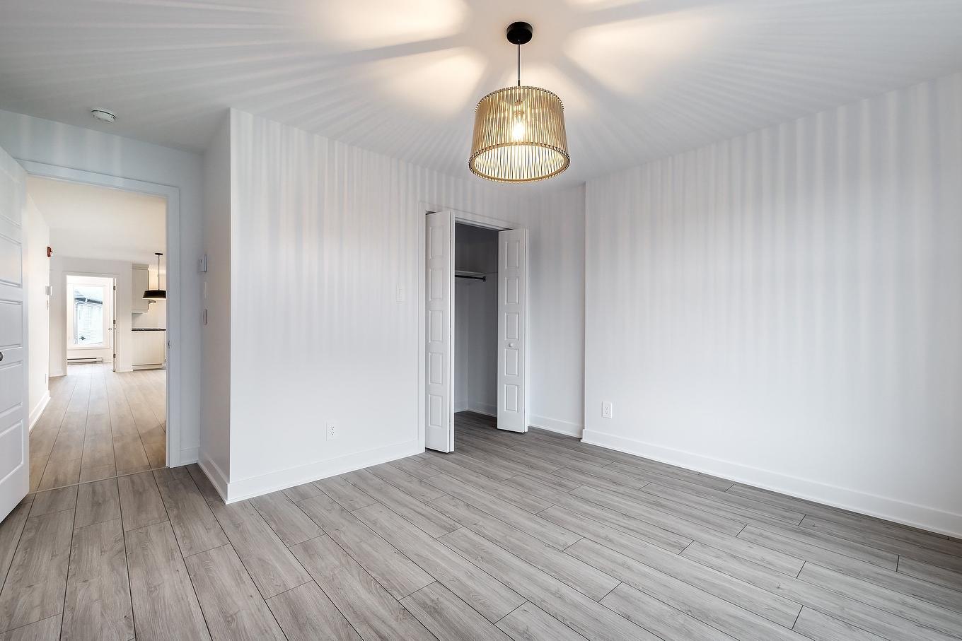 Chambre à coucher principale - 7-6100 Rue De Lusa, Brossard, QC - Indoor Photo Showing Other Room