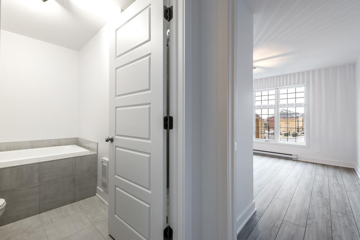 Salle de bains - 7-6100 Rue De Lusa, Brossard, QC - Indoor Photo Showing Other Room