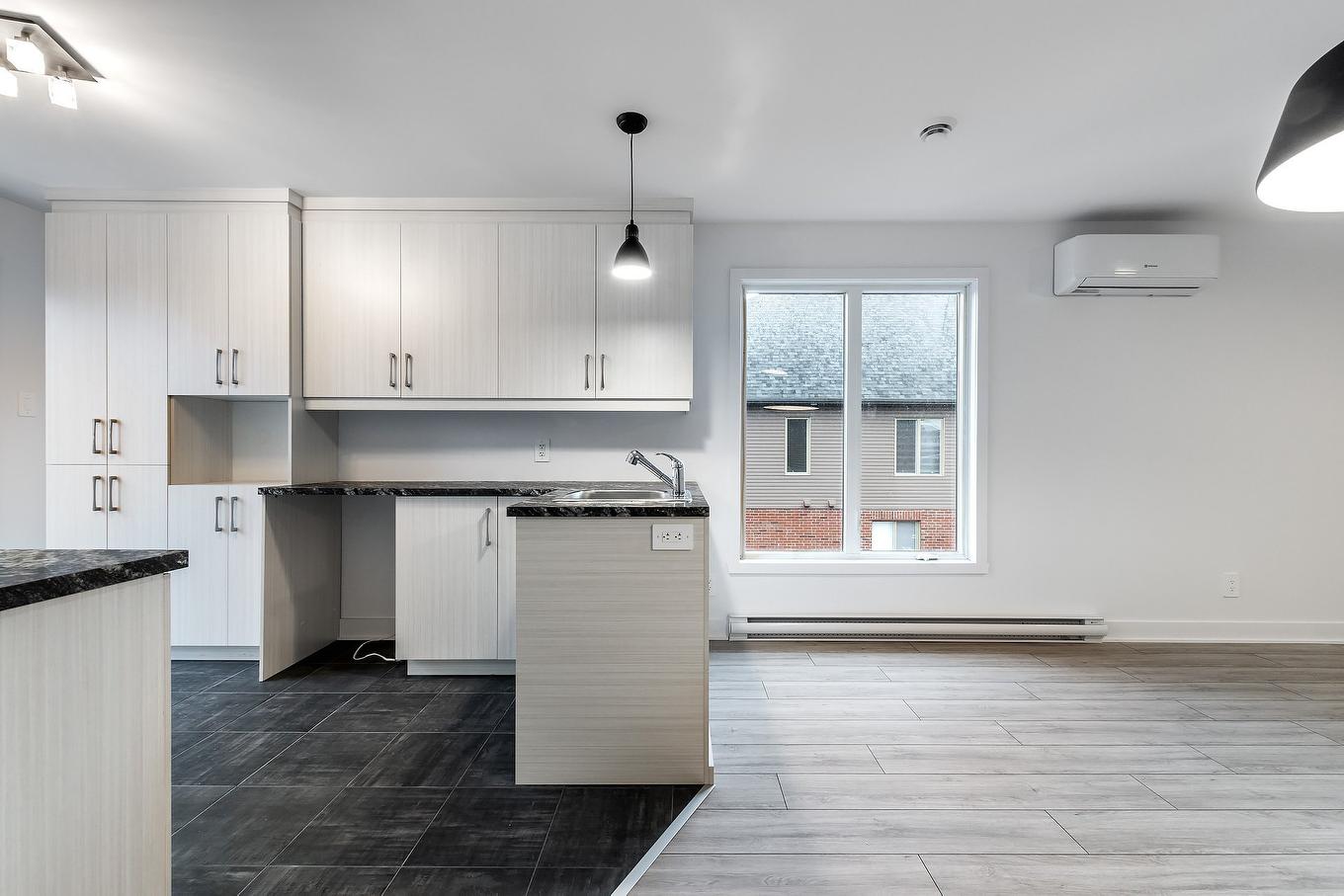 Cuisine - 7-6100 Rue De Lusa, Brossard, QC - Indoor Photo Showing Kitchen