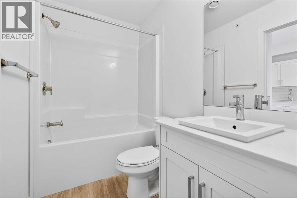 411, 40 Sage Hill Walk Nw, Calgary, AB - Indoor Photo Showing Bathroom