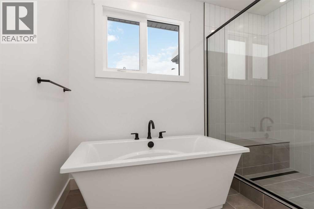 120 Beaconview Place, Fort Mcmurray, AB - Indoor Photo Showing Bathroom