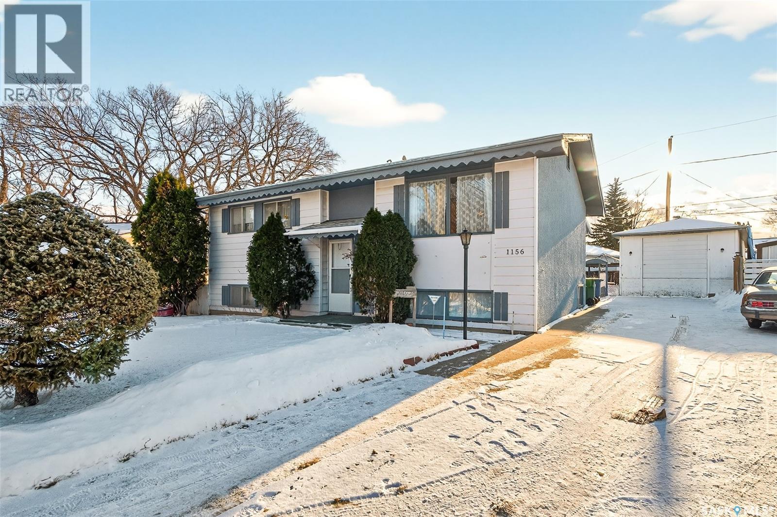 1156 Duffield Crescent, Moose Jaw, SK - Outdoor