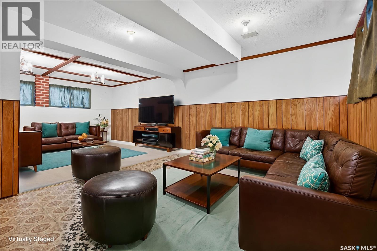 1156 Duffield Crescent, Moose Jaw, SK - Indoor Photo Showing Living Room