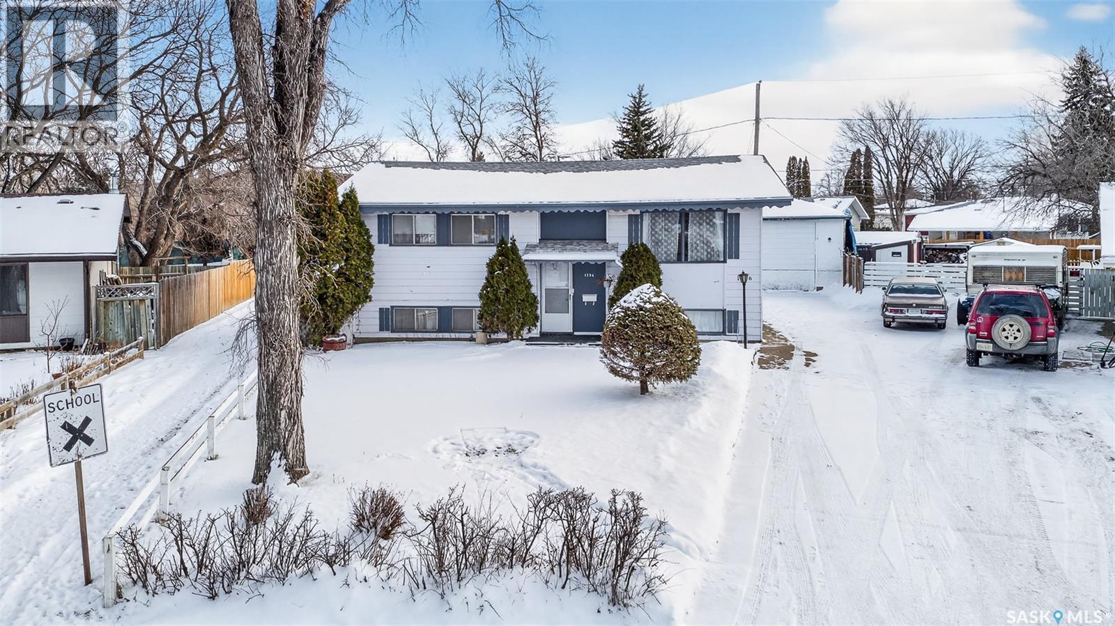 1156 Duffield Crescent, Moose Jaw, SK - Outdoor