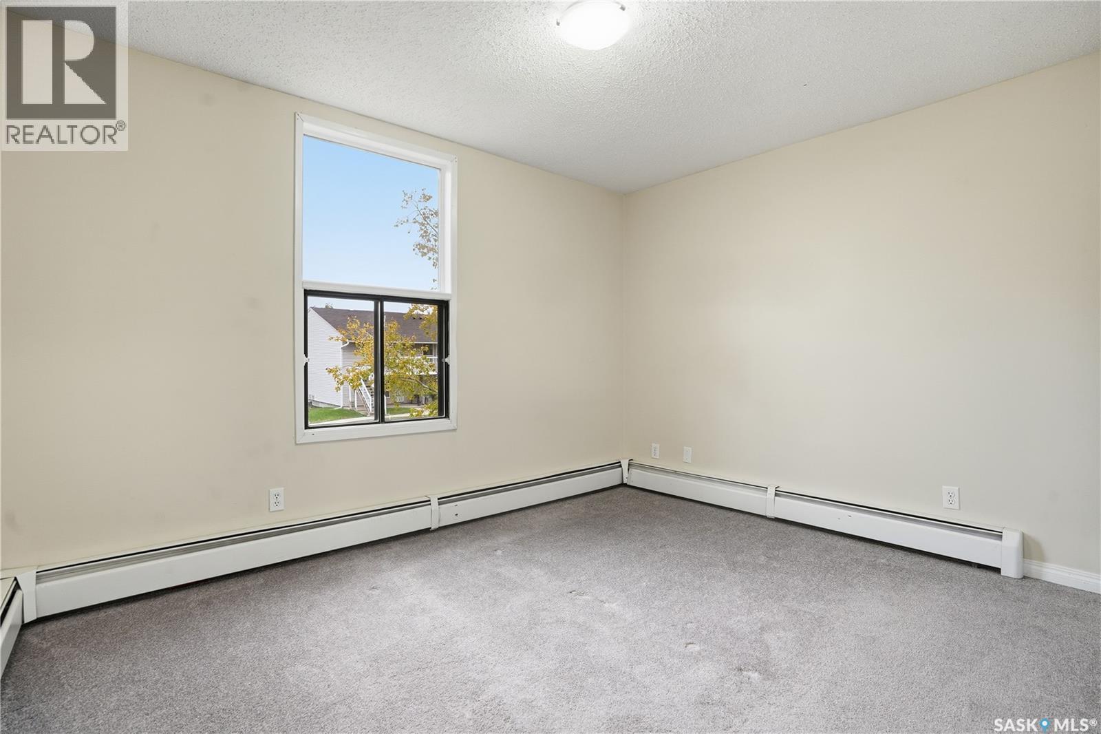 206 34 Nollet Avenue, Regina, SK - Indoor Photo Showing Other Room