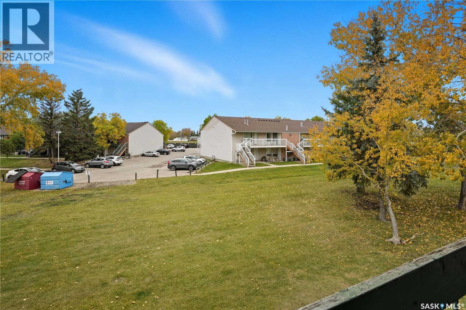 206 34 Nollet Avenue, Regina, SK - Outdoor