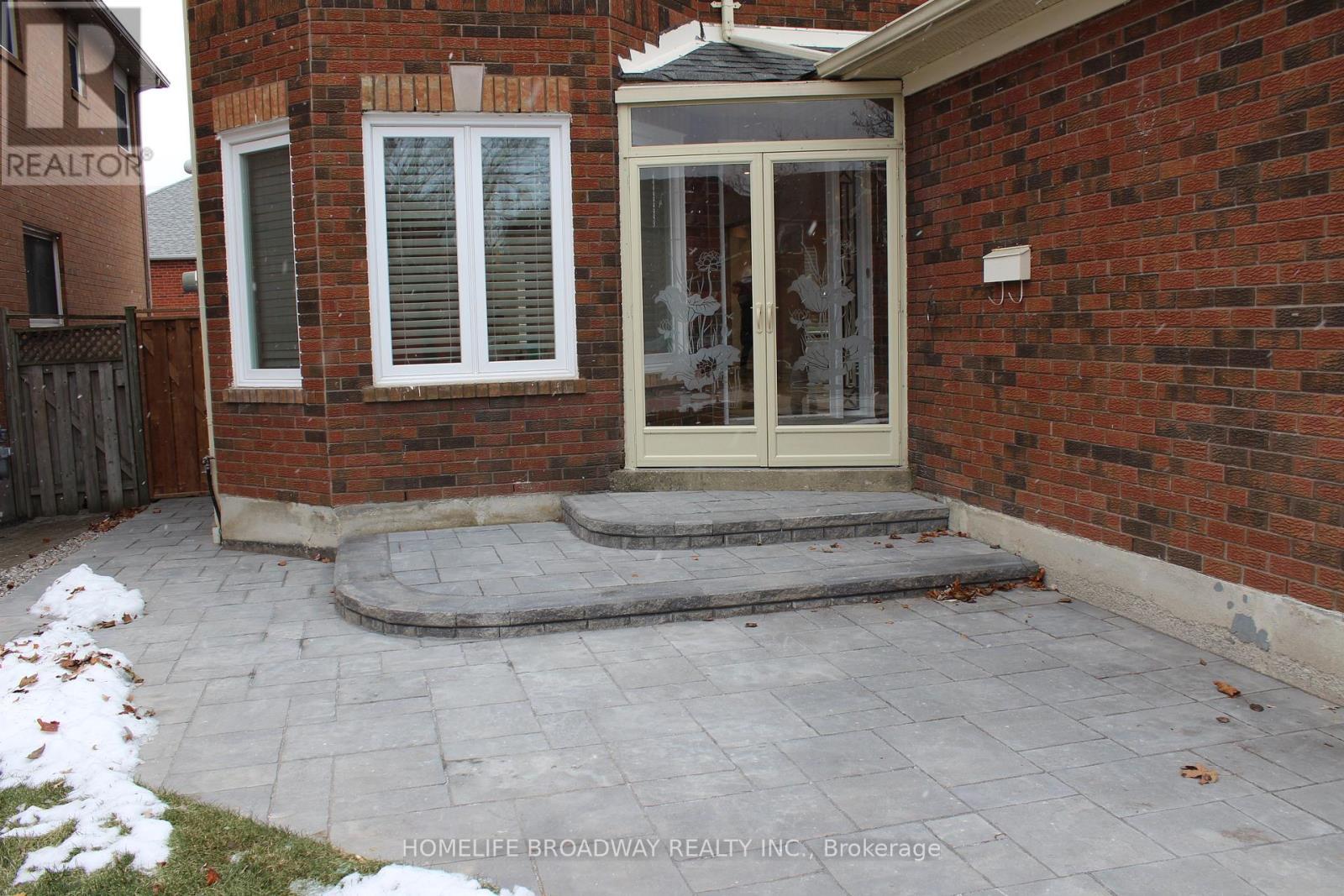 5202 Buttermill Court, Mississauga, ON - Outdoor With Exterior