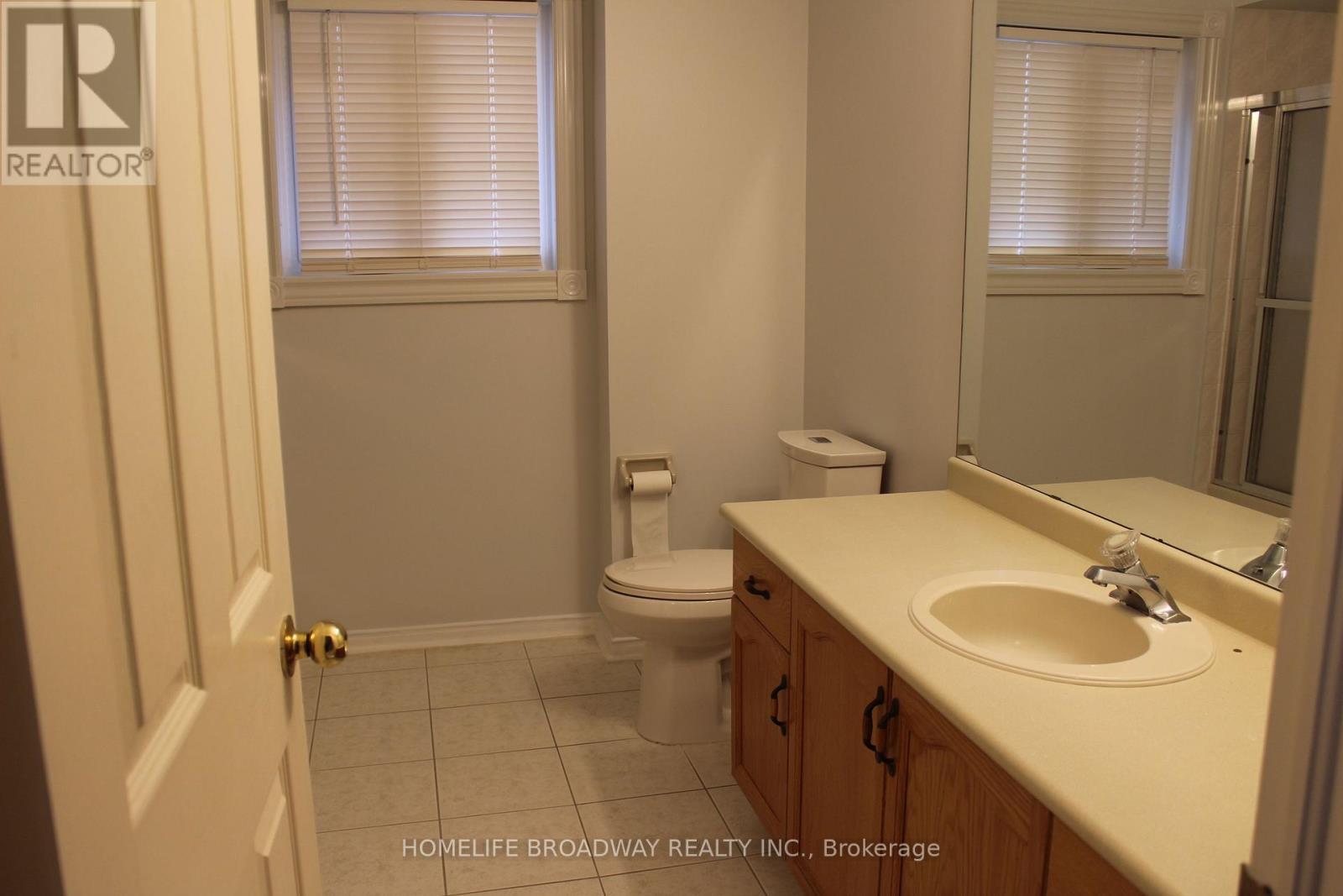 5202 Buttermill Court, Mississauga, ON - Indoor Photo Showing Bathroom