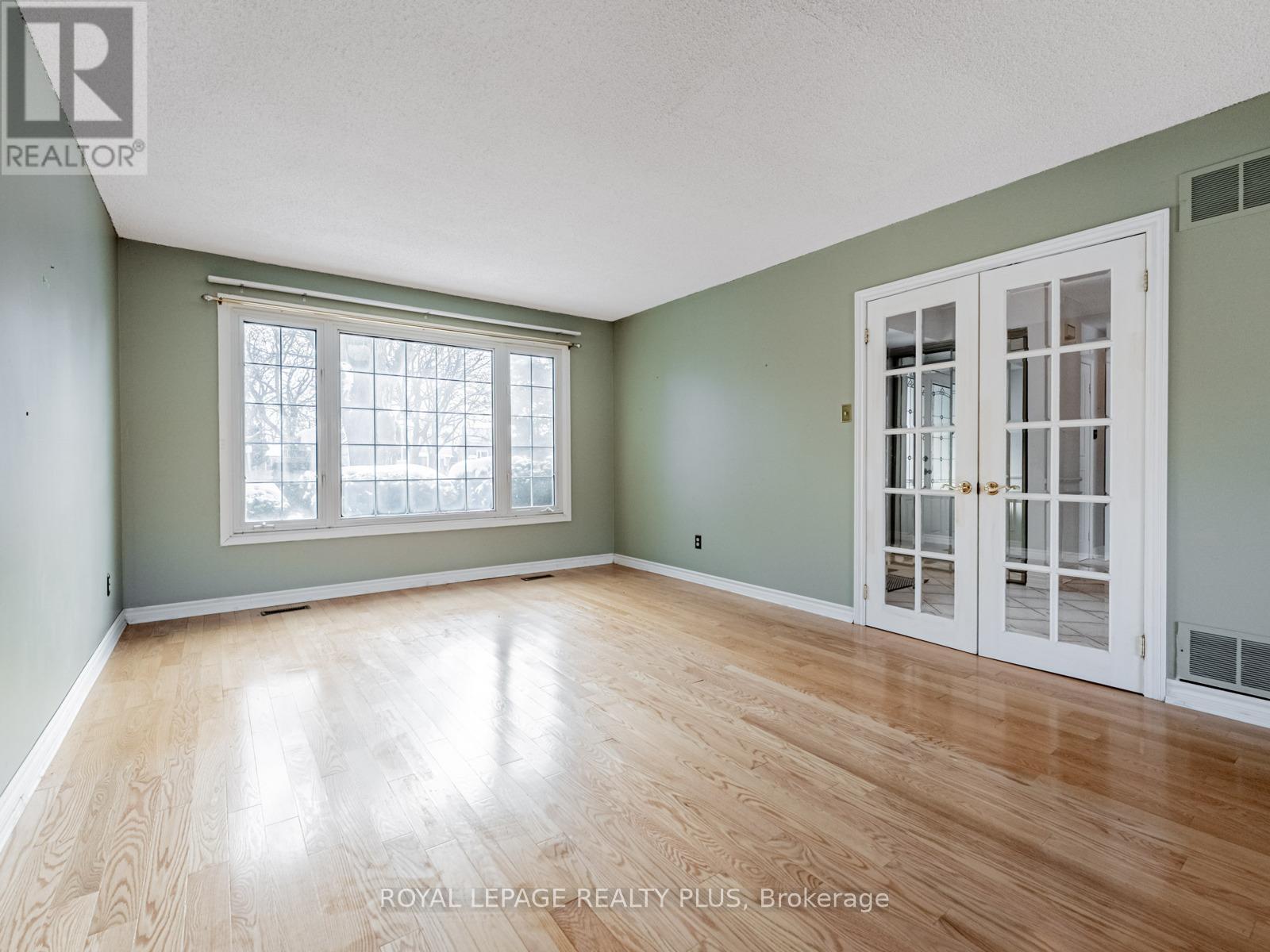 2923 Quetta Mews, Mississauga, ON - Indoor Photo Showing Other Room