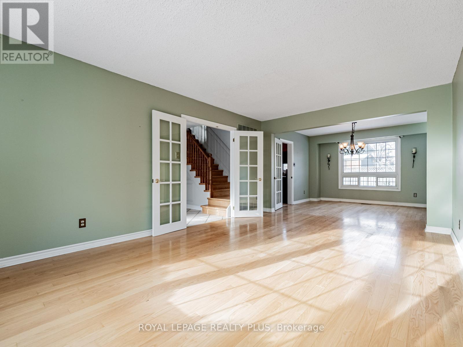 2923 Quetta Mews, Mississauga, ON - Indoor Photo Showing Other Room