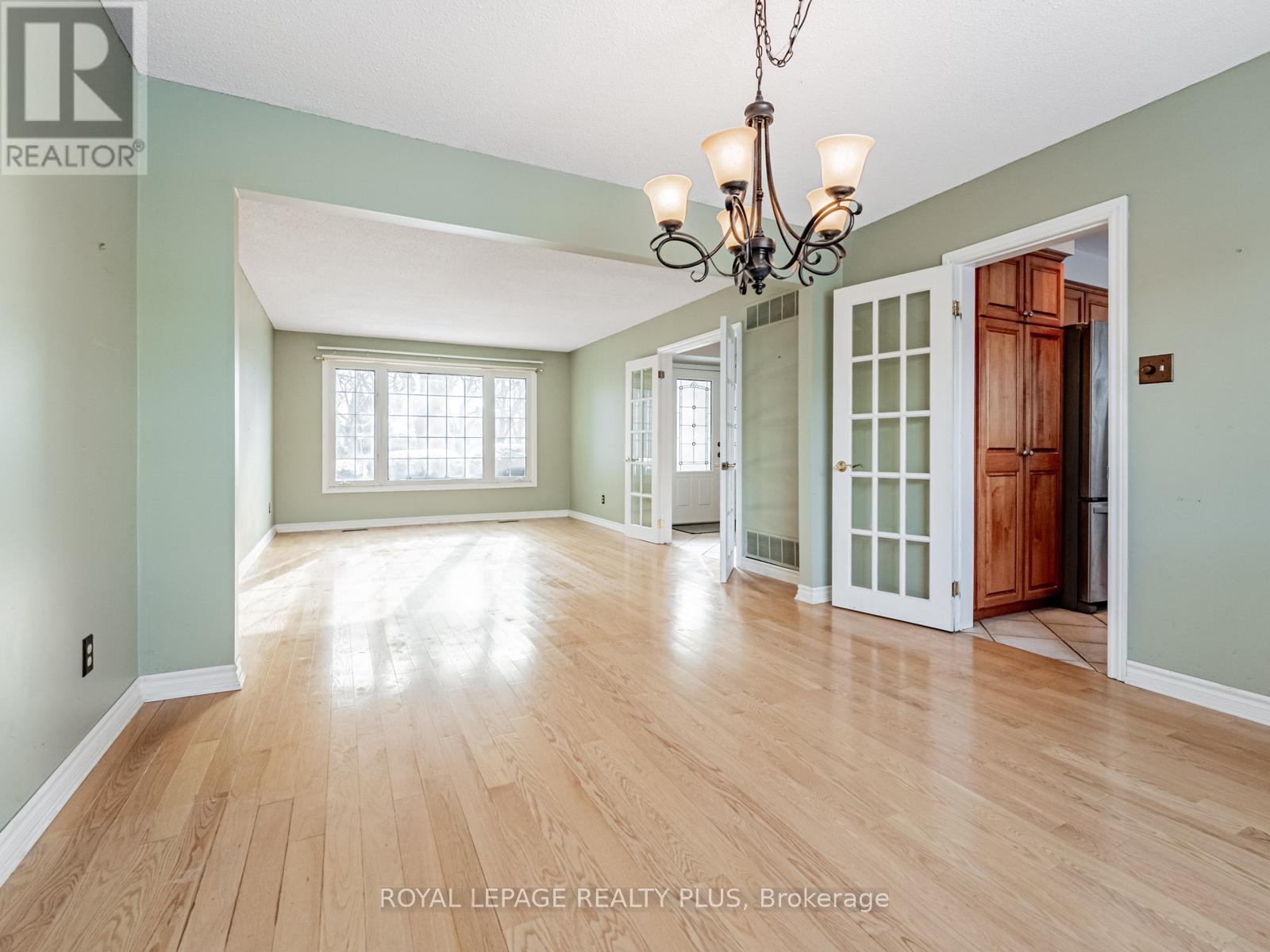 2923 Quetta Mews, Mississauga, ON - Indoor Photo Showing Other Room