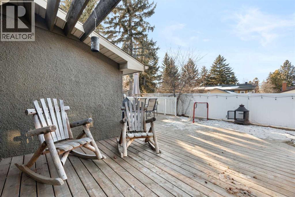 10507 Bradbury Drive Sw, Calgary, AB - Outdoor With Deck Patio Veranda With Exterior