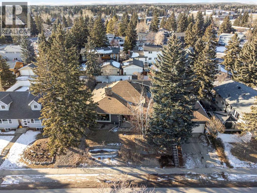 10507 Bradbury Drive Sw, Calgary, AB - Outdoor With View