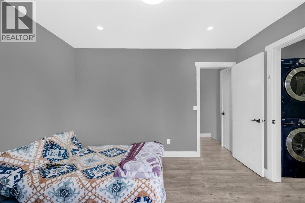 6022 Martingrove Road Ne, Calgary, AB - Indoor Photo Showing Bedroom