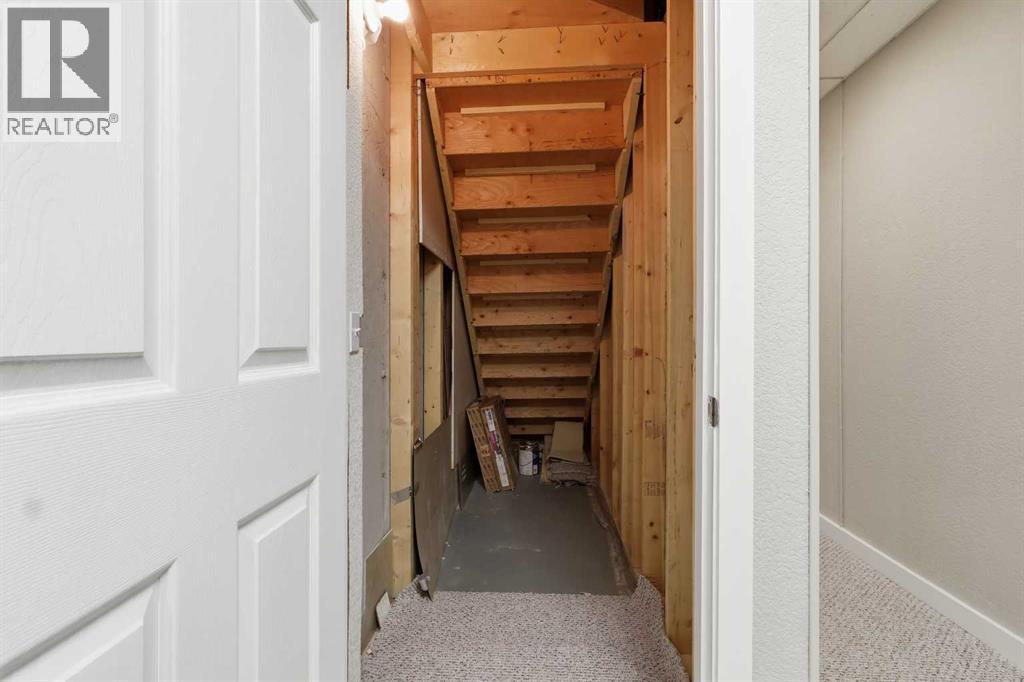 71 Panatella Hill Nw, Calgary, AB - Indoor Photo Showing Other Room