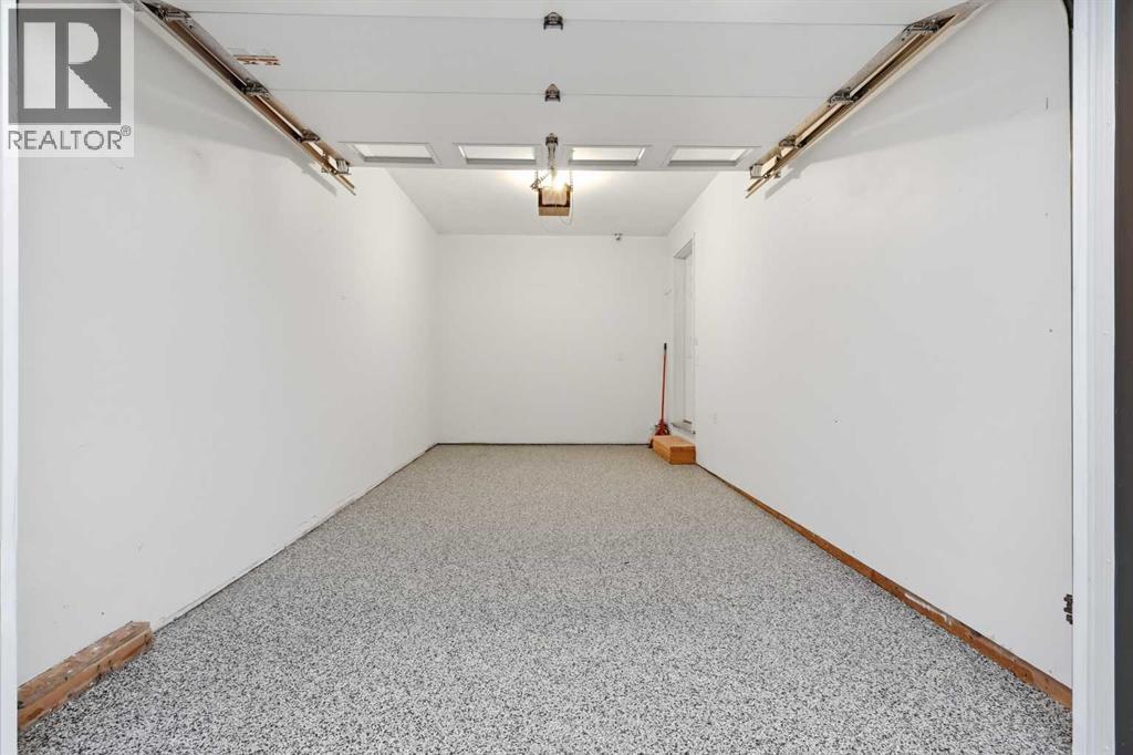 71 Panatella Hill Nw, Calgary, AB - Indoor Photo Showing Other Room