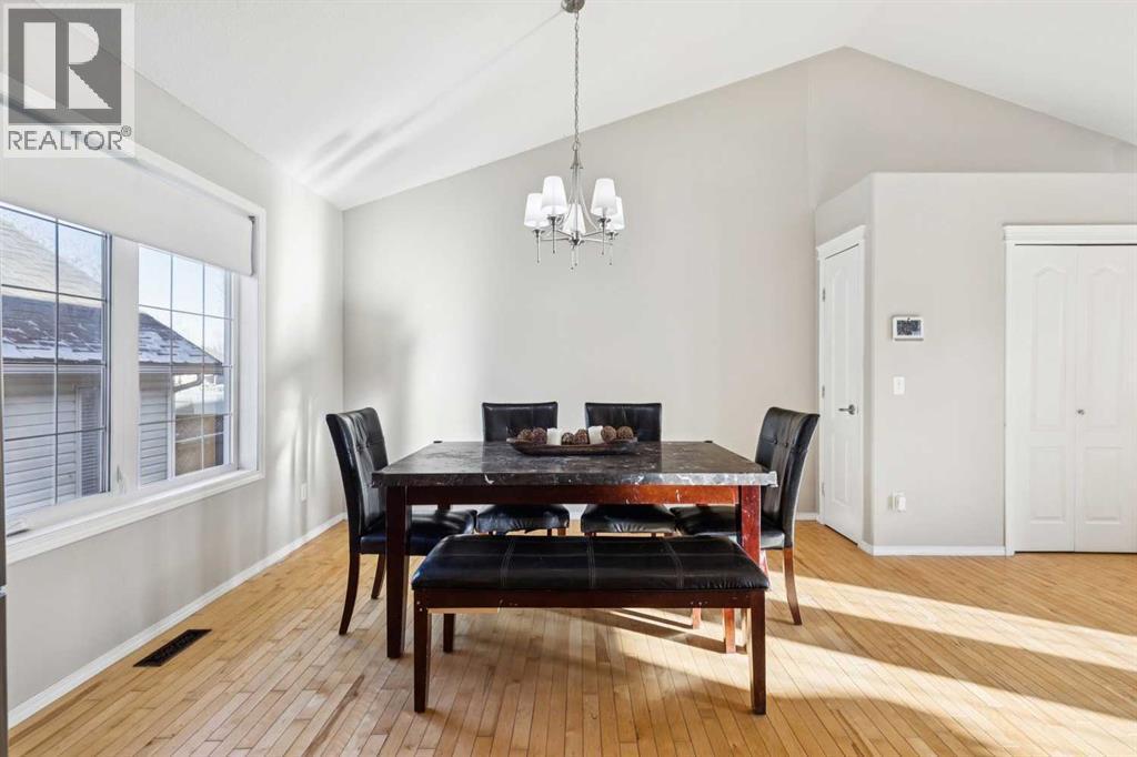 100B Westview Drive, Nanton, AB - Indoor Photo Showing Dining Room