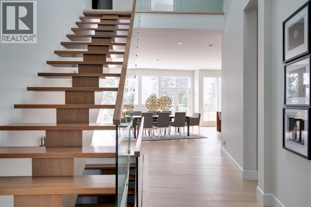 711 Imperial Way Sw, Calgary, AB - Indoor Photo Showing Other Room