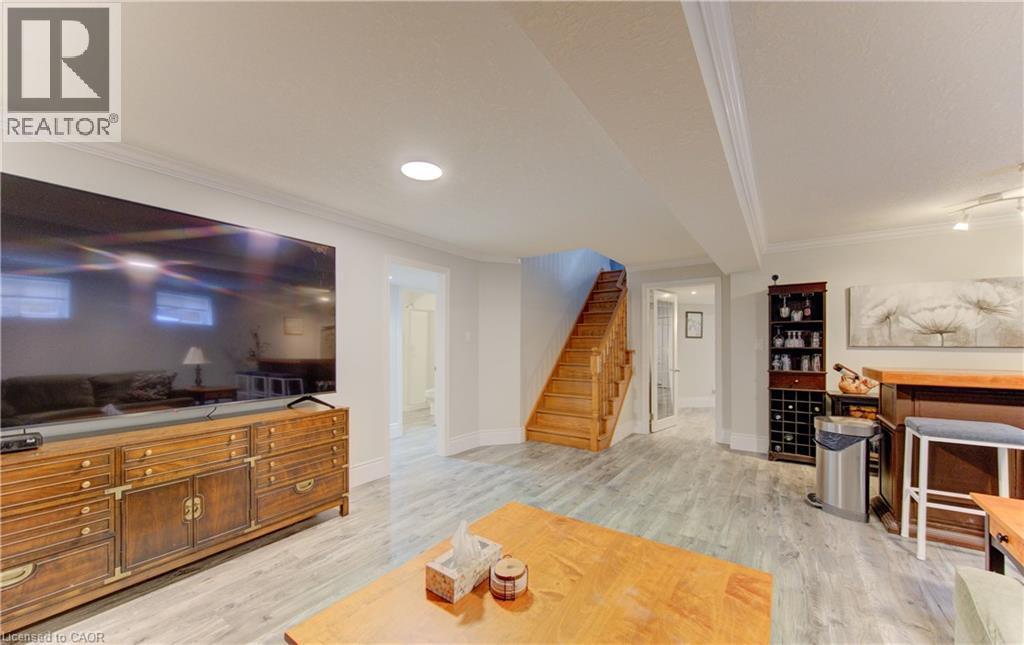 200 Dearborn Boulevard, Waterloo, ON - Indoor