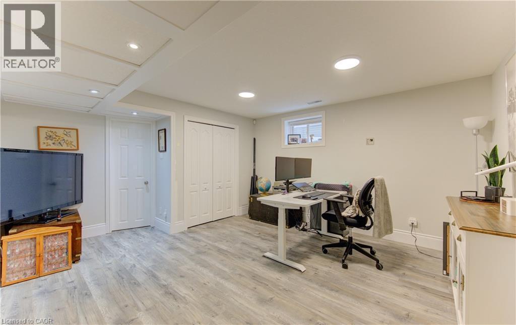 200 Dearborn Boulevard, Waterloo, ON - Indoor