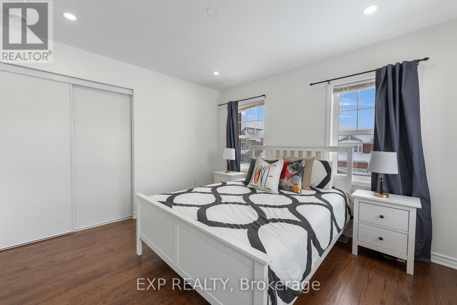 203 Grovehill Crescent, Kitchener, ON - Indoor Photo Showing Bedroom
