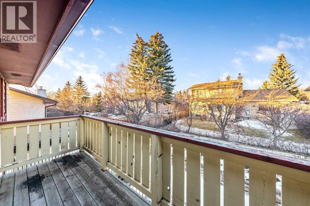 40 Edforth Road Nw, Calgary, AB - Outdoor With Deck Patio Veranda