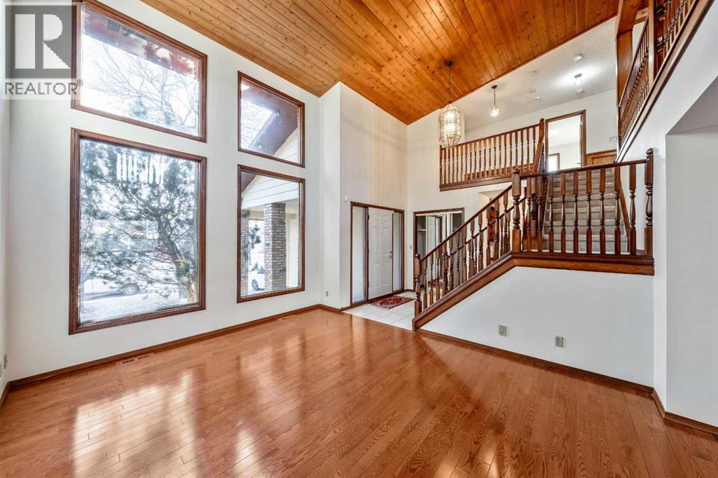 40 Edforth Road Nw, Calgary, AB - Indoor Photo Showing Other Room