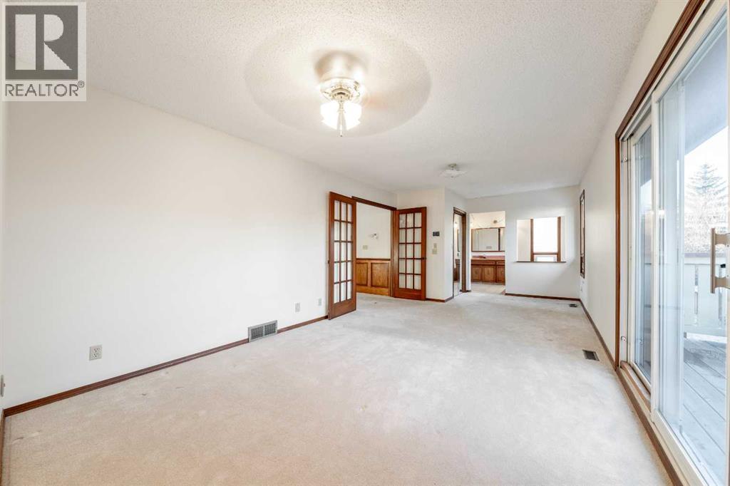 40 Edforth Road Nw, Calgary, AB - Indoor Photo Showing Other Room
