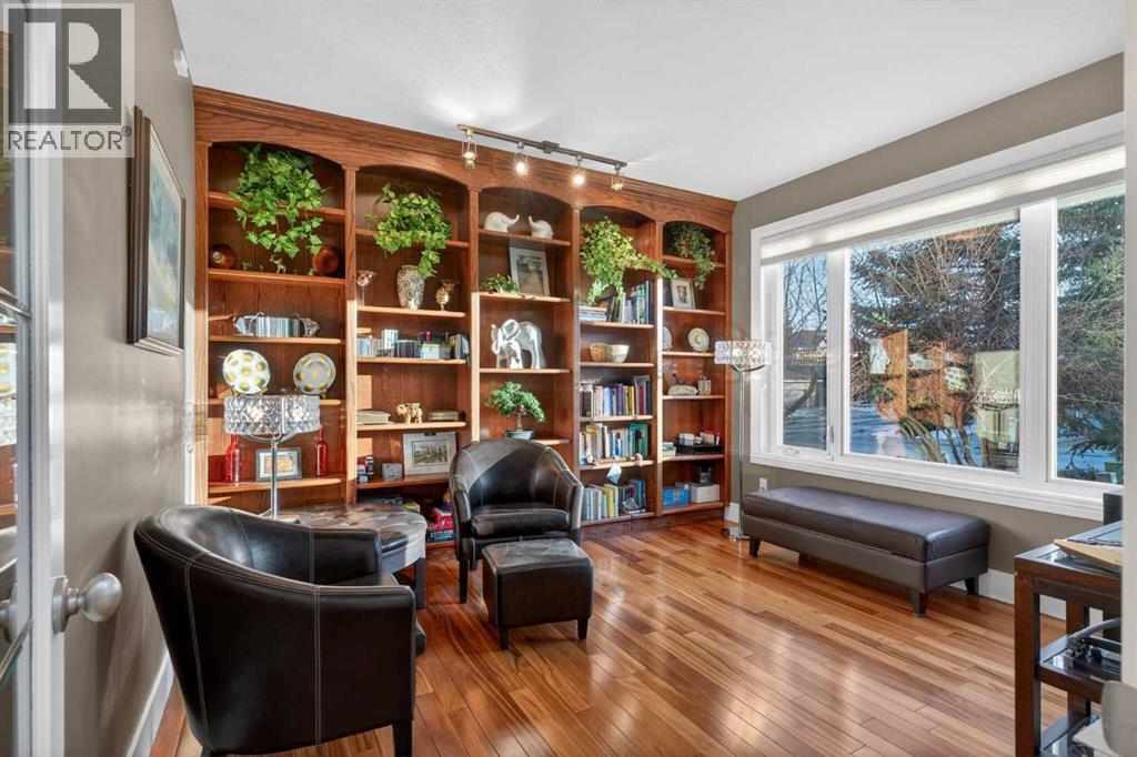 14 Christie Estate Terrace Sw, Calgary, AB - Indoor