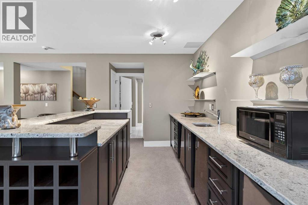 14 Christie Estate Terrace Sw, Calgary, AB - Indoor Photo Showing Kitchen