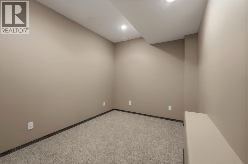83 Kirton Close, Red Deer, AB - Indoor Photo Showing Other Room