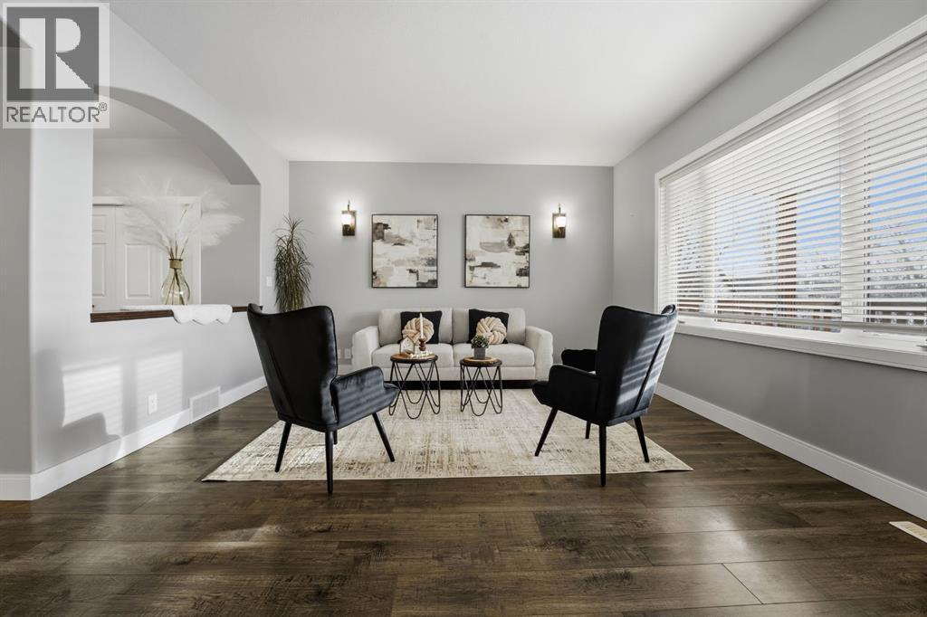 83 Kirton Close, Red Deer, AB - Indoor Photo Showing Dining Room