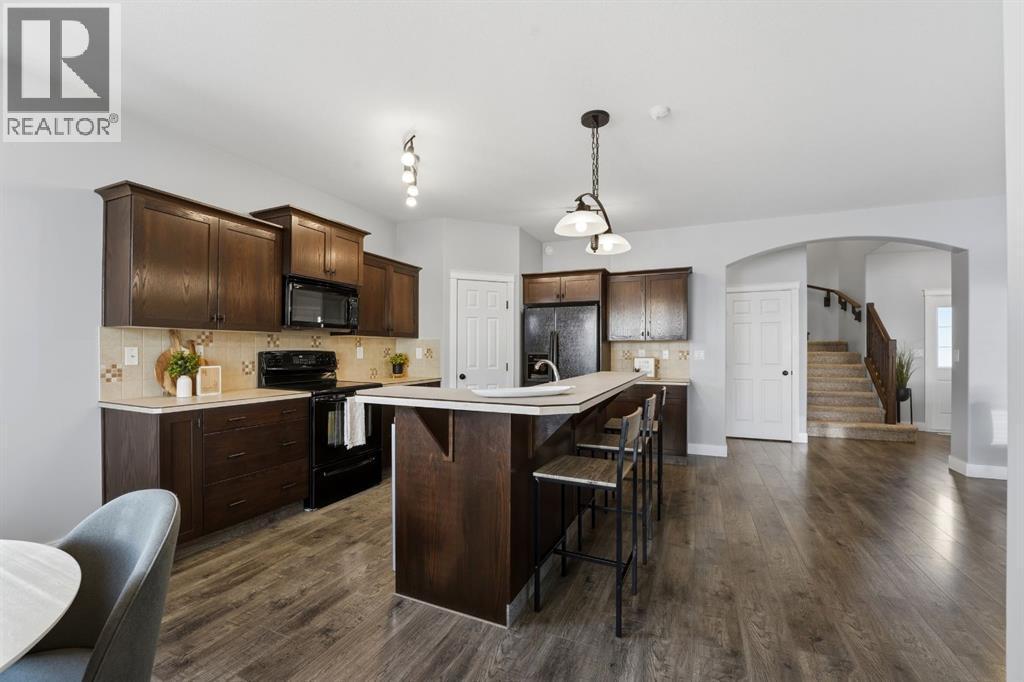 83 Kirton Close, Red Deer, AB - Indoor Photo Showing Kitchen