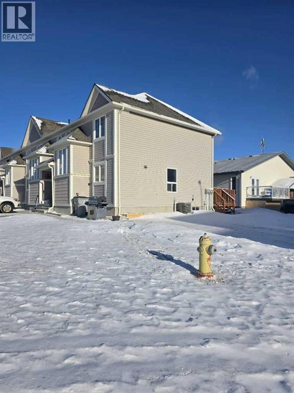 Corner Lot View - 1, 2602 11 Avenue, Wainwright, AB - Outdoor