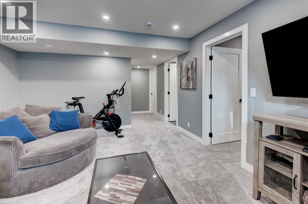 162 Somerside Crescent Sw, Calgary, AB - Indoor