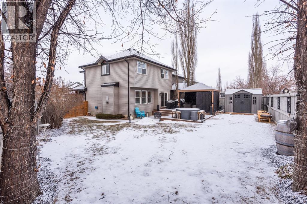 162 Somerside Crescent Sw, Calgary, AB - Outdoor