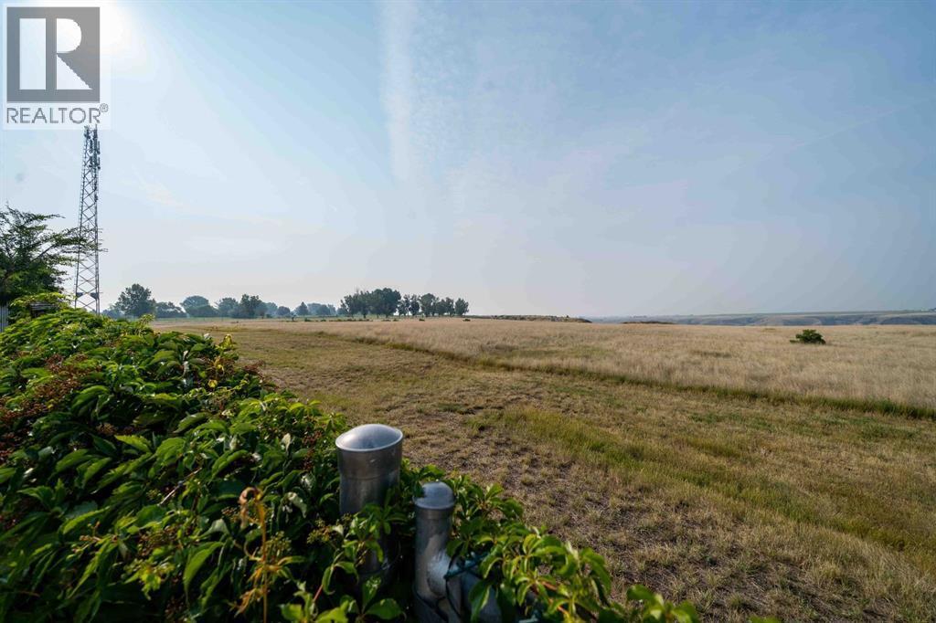 110 Redcliff Way Sw, Redcliff, AB - Outdoor With View