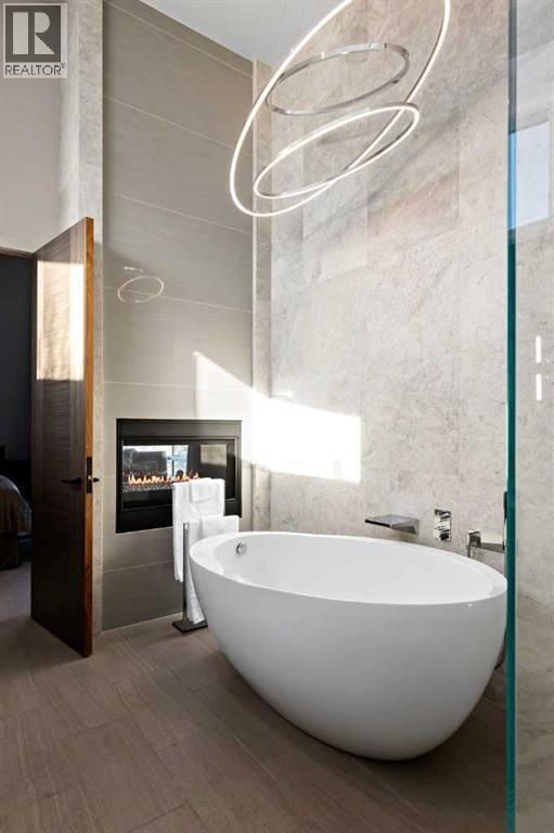 25 Posthill Drive Sw, Calgary, AB - Indoor Photo Showing Bathroom