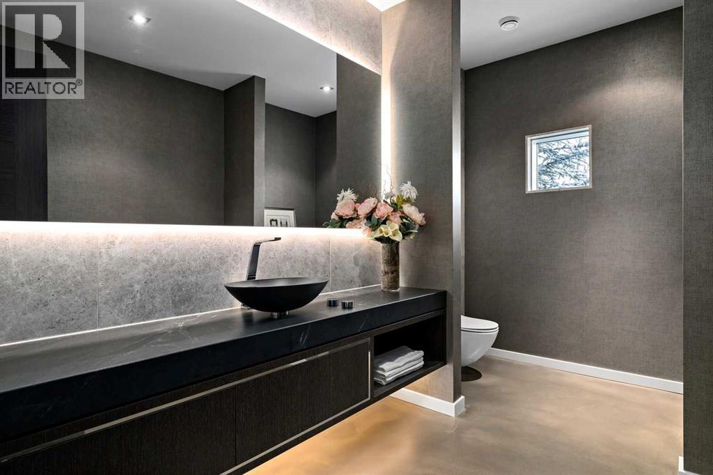 25 Posthill Drive Sw, Calgary, AB - Indoor Photo Showing Other Room