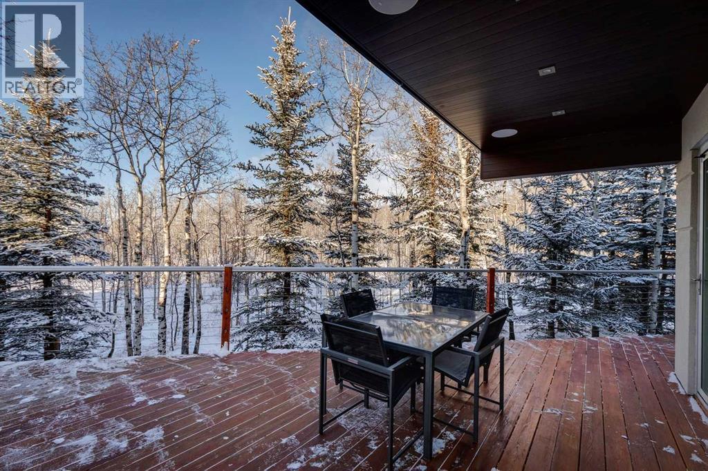 25 Posthill Drive Sw, Calgary, AB - Outdoor