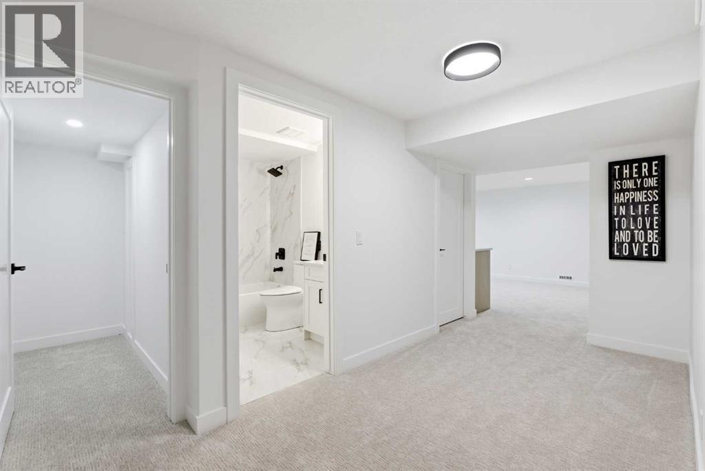 4904 Valiant Drive Nw, Calgary, AB - Indoor Photo Showing Other Room