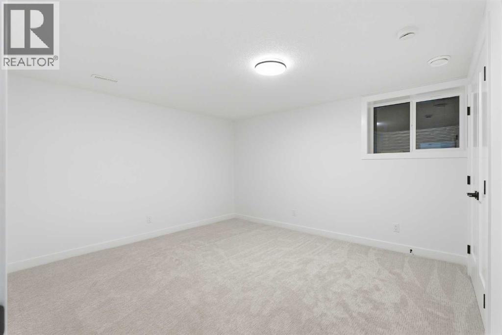 4904 Valiant Drive Nw, Calgary, AB - Indoor Photo Showing Other Room