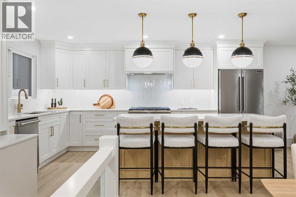 4904 Valiant Drive Nw, Calgary, AB - Indoor