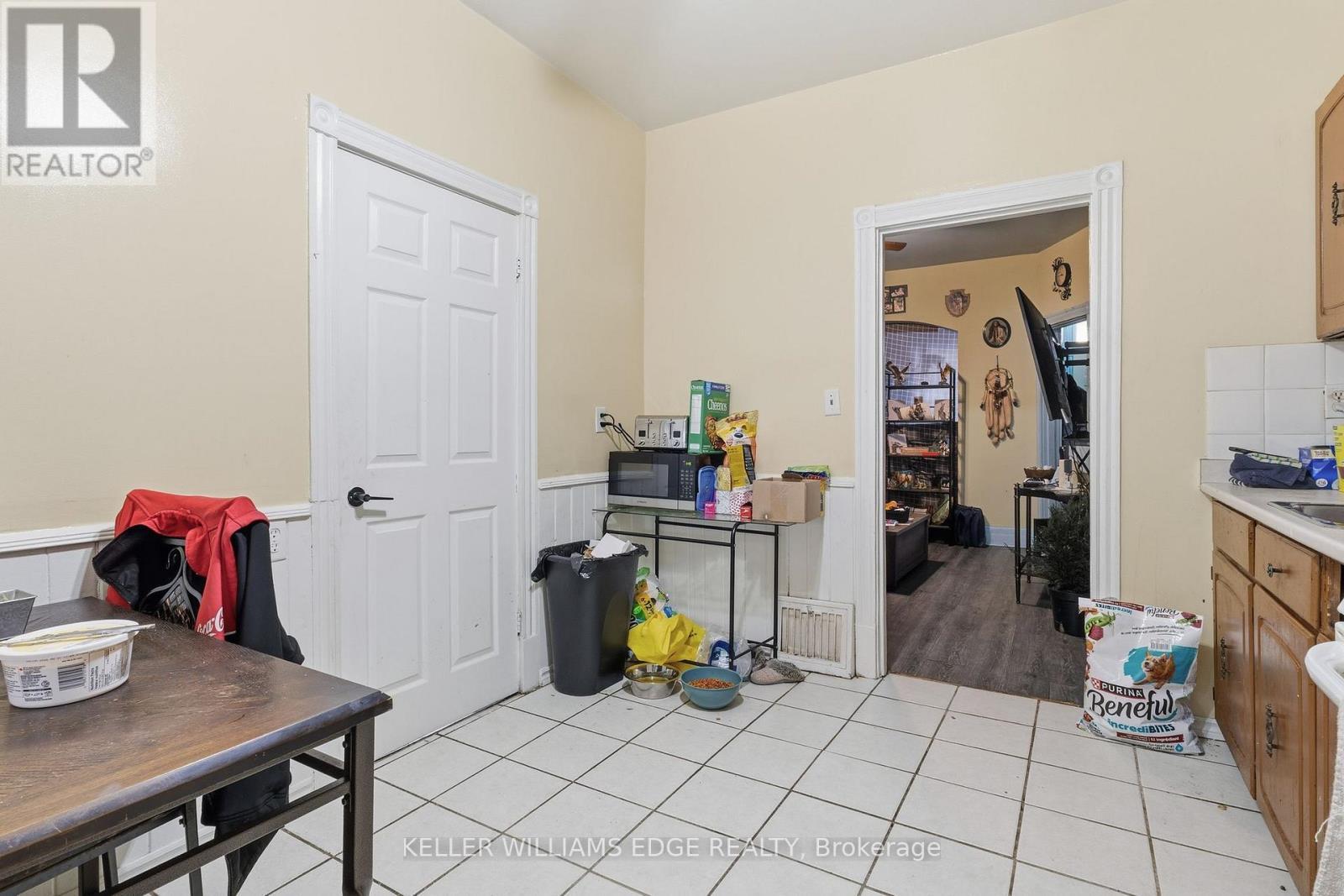 24 Fullerton Avenue, Hamilton, ON - Indoor Photo Showing Other Room