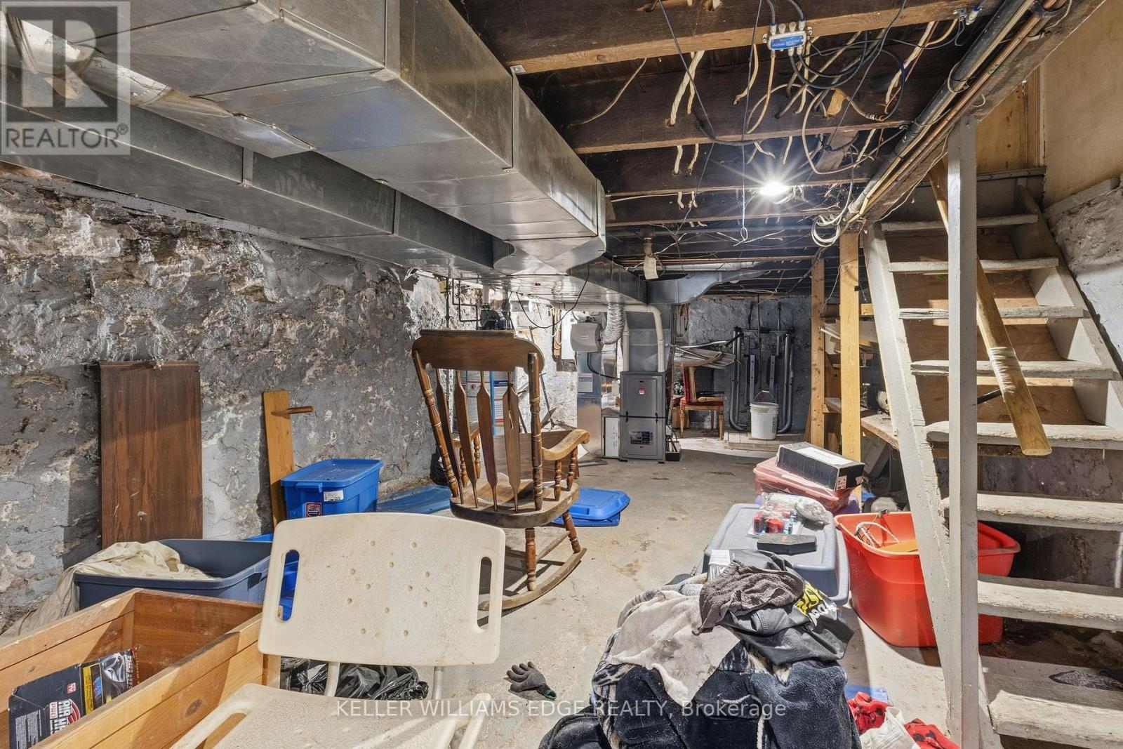 24 Fullerton Avenue, Hamilton, ON - Indoor Photo Showing Basement