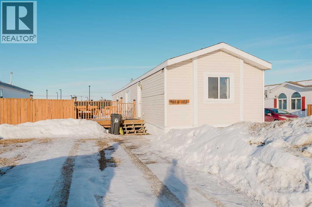9614 103 Avenue, Clairmont, AB - Outdoor
