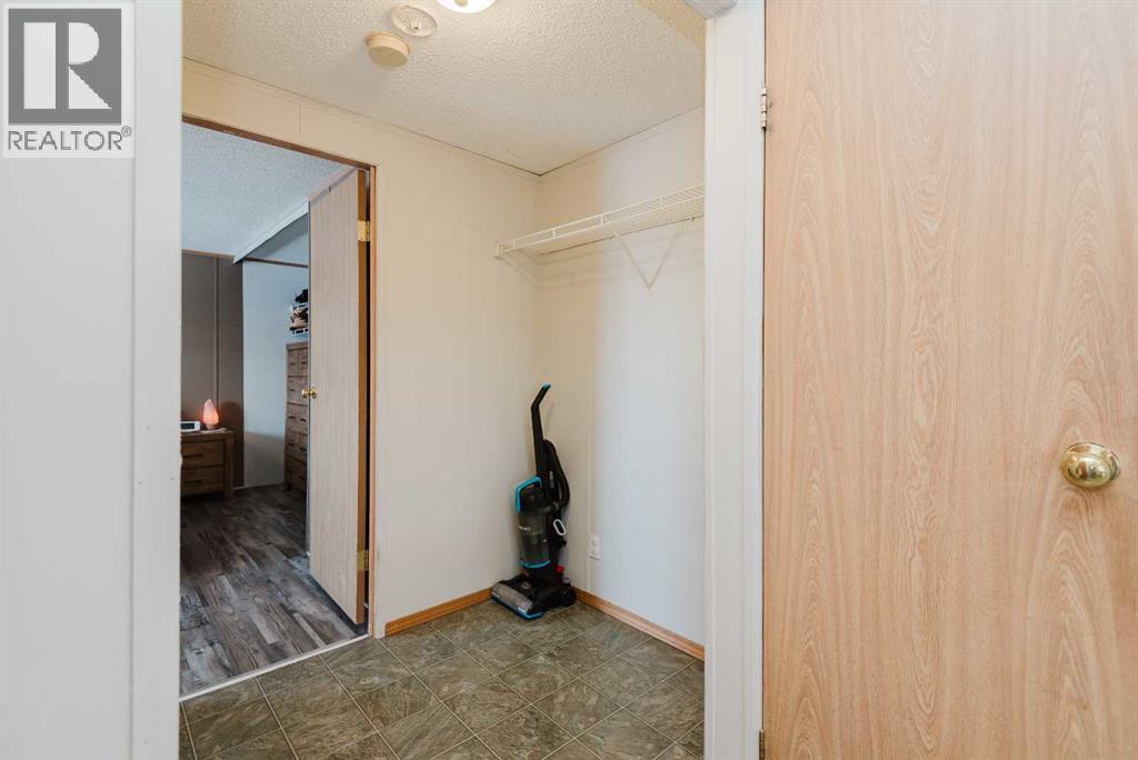 9614 103 Avenue, Clairmont, AB - Indoor Photo Showing Other Room