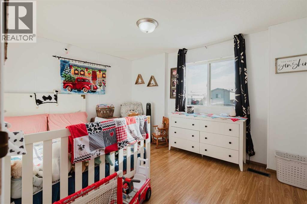 9614 103 Avenue, Clairmont, AB - Indoor