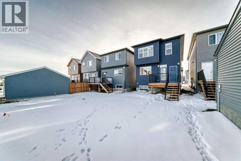 32 Creekview Common Sw, Calgary, AB - Outdoor